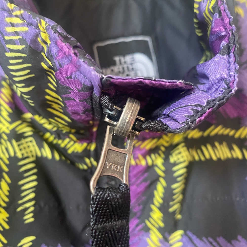 Fall North Face jacket - Picture 4 of 13